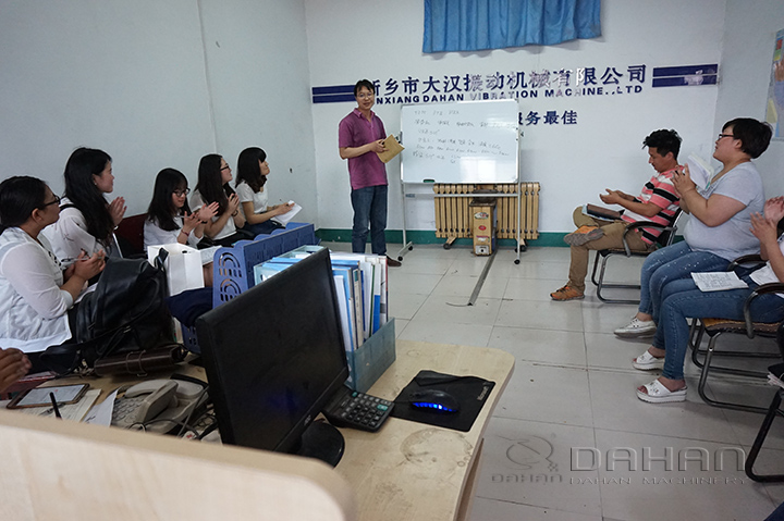 漢螺旋給料機(jī)實(shí)力雄厚，技術(shù)研發(fā)團(tuán)隊(duì)上百人